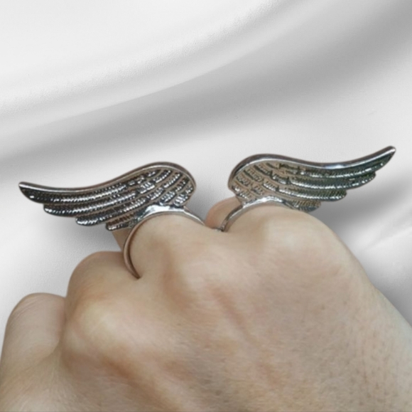 Silver Tone Double Finger Angel Wings Ring - Picture 7 of 8